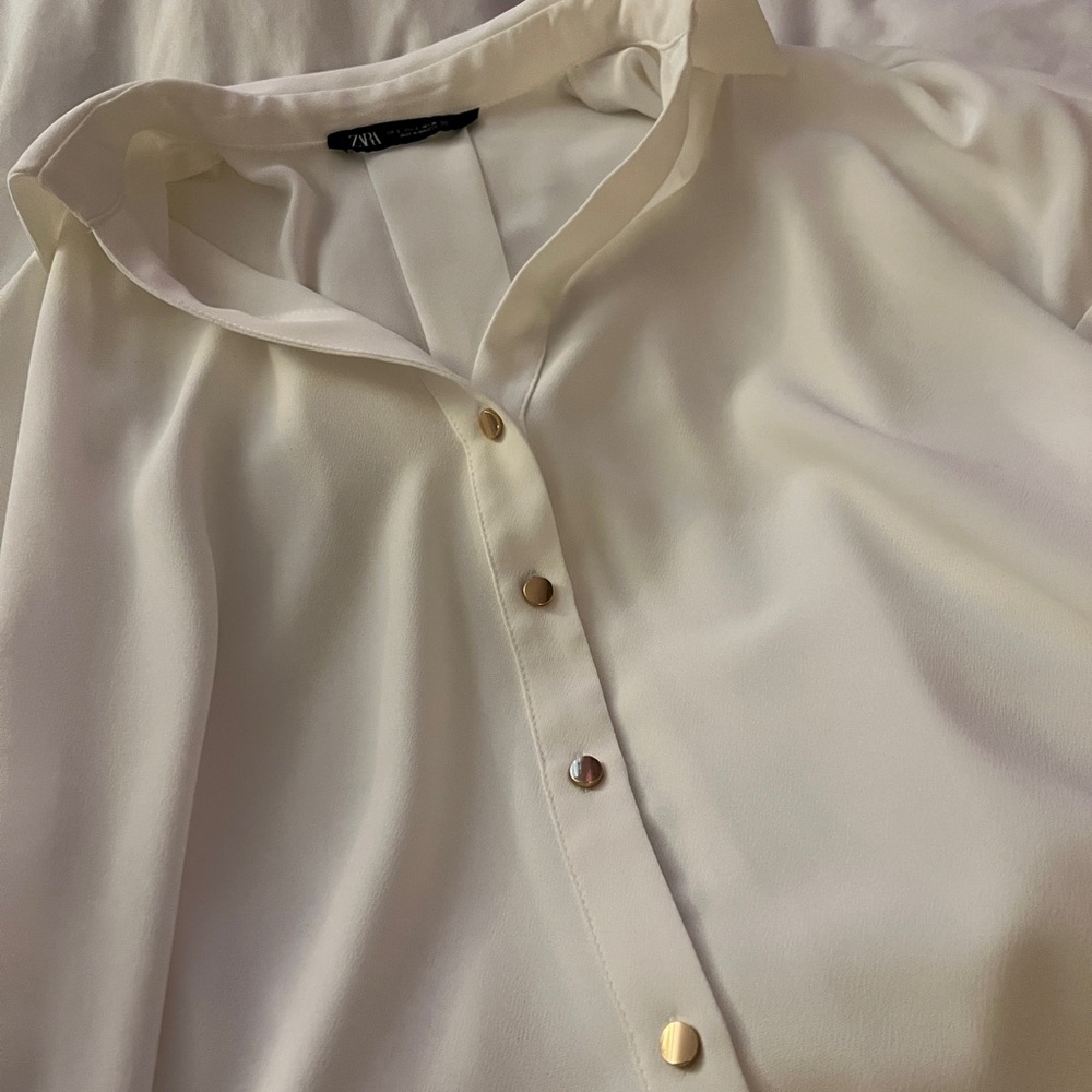 Gold Button Blouse - Picture 3 of 6